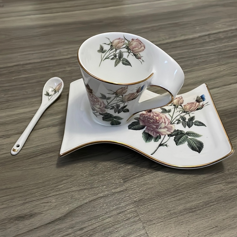 Adeline Collection England Design - Tea Cup, Saucer & Spoon Set